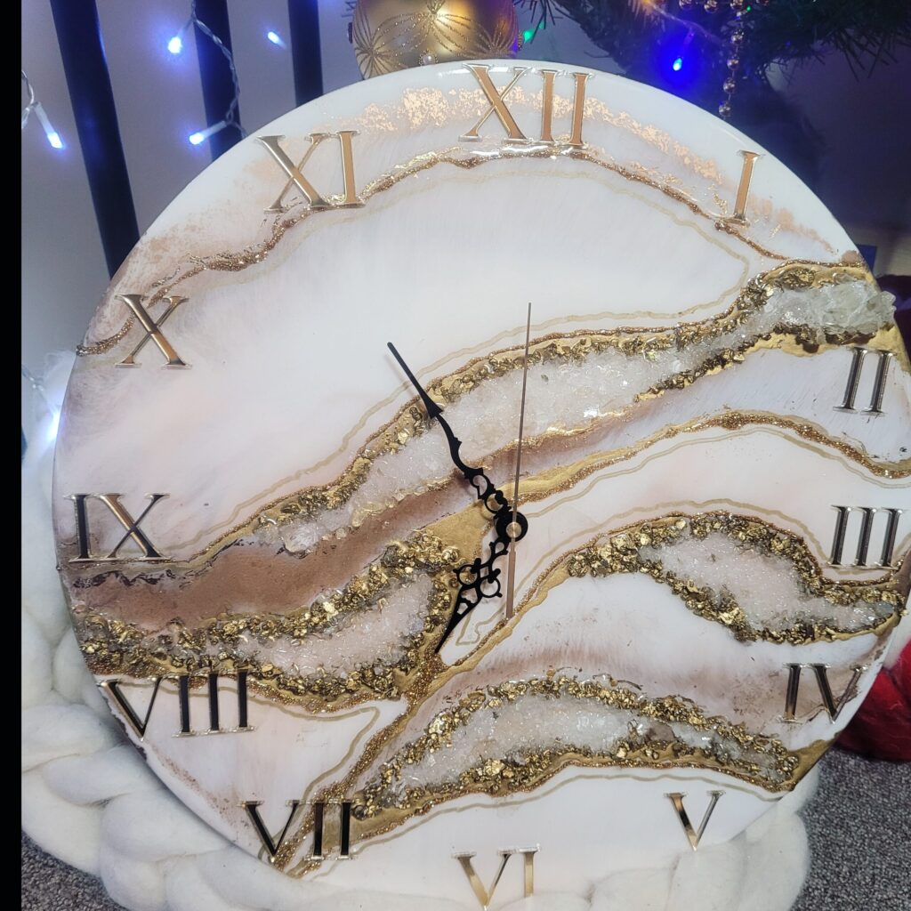 personalizowany zegar żywiczny