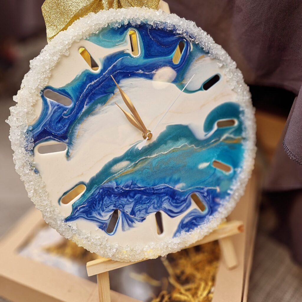 zegar z żywicy epoksydowej